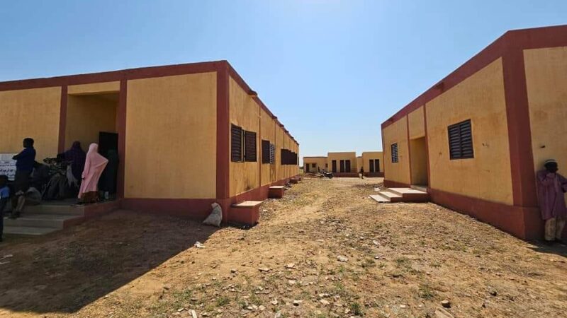 Niger : Remise des logements sociaux au Ministère de la Défense Nationale pour les familles des FDS tombées sur le champs d’honneur