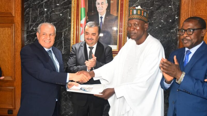 Renforcement des Relations Pétrolières : Le Ministre du Pétrole du Niger en Visite Officielle en Algérie