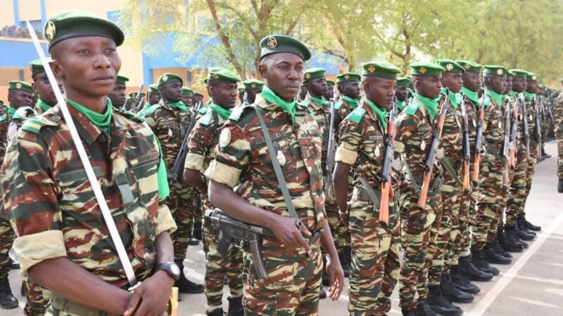 La 56ème Promotion des Élèves Gendarmes : 2002 Nouveaux Recrues Prêtes à Renforcer la Gendarmerie Nationale.