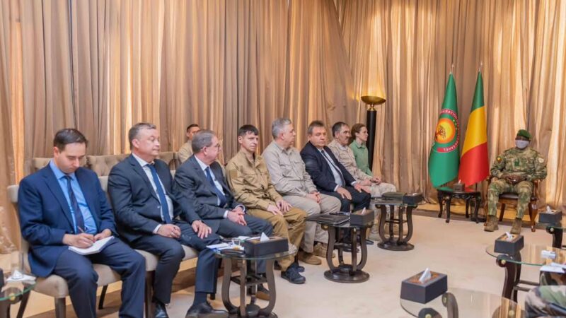 Mali Défense Sécurité : Une délégation russe 🇷🇺 reçue à Koulouba