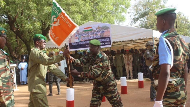 Passation de Commandement à la Gendarmerie Nationale : Le Colonel-Major Kimba TAHIROU prend les rênes de la Gendarmerie Nationale du Niger