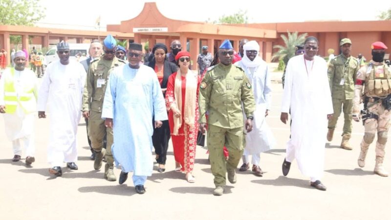 Niamey inaugure la nouvelle ligne aérienne Niamey-Bamako pour renforcer la connectivité régionale au sein de la Confédération des États du Sahel (AES)