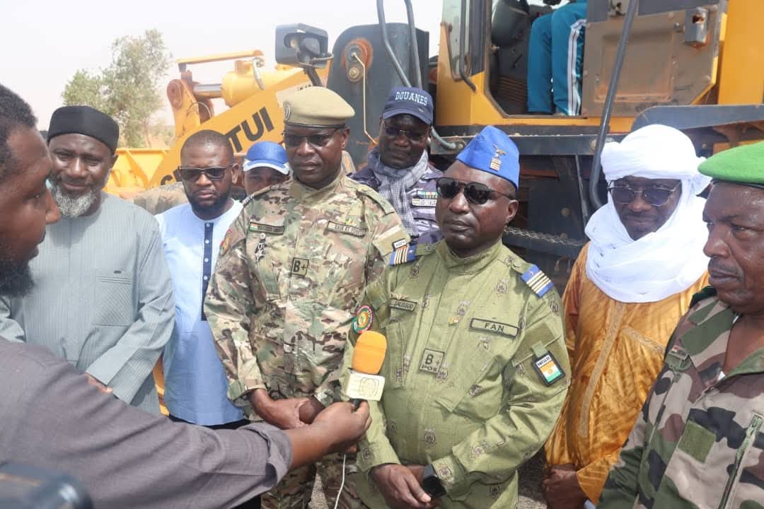 Le Ministre de l’Équipement lance les travaux de réhabilitation de la route Niamey-Loga depuis Balleyara