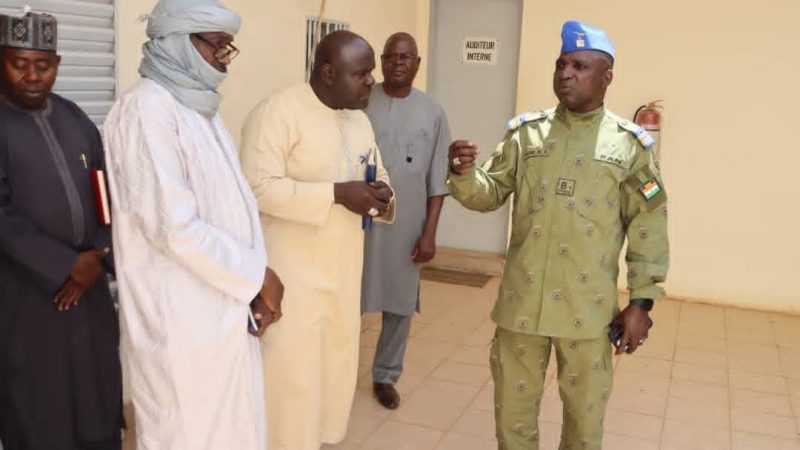 Visite du Ministre de l’Équipement et des Infrastructures à l’Unité de coordination des projets PCE-LON et PICSN