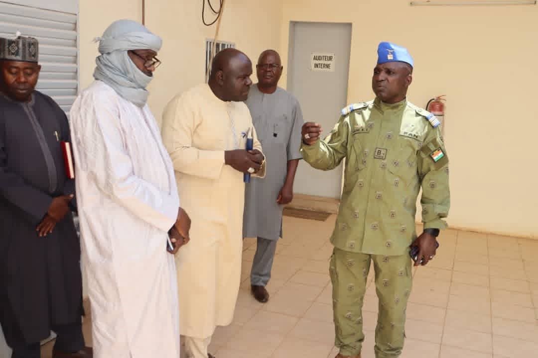 Visite du Ministre de l’Équipement et des Infrastructures à l’Unité de coordination des projets PCE-LON et PICSN
