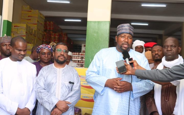 Niamey : Le ministre du Commerce inspecte les stocks à l&rsquo;approche du Ramadan