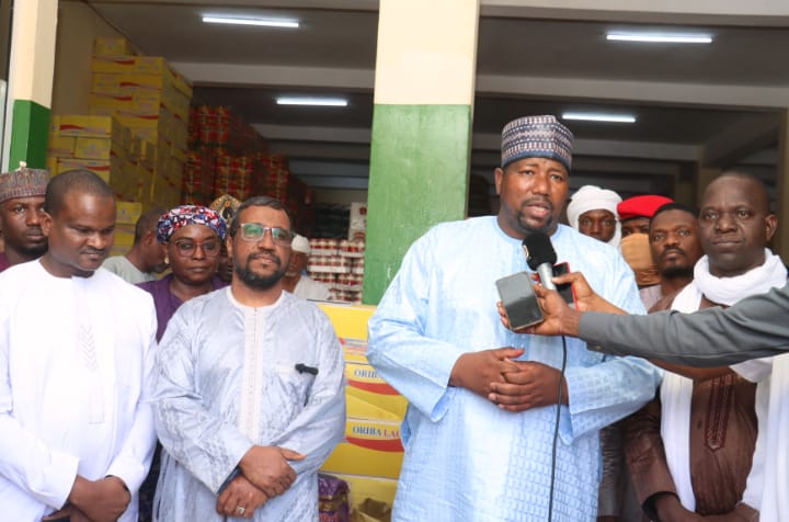 Niamey : Le ministre du Commerce inspecte les stocks à l’approche du Ramadan