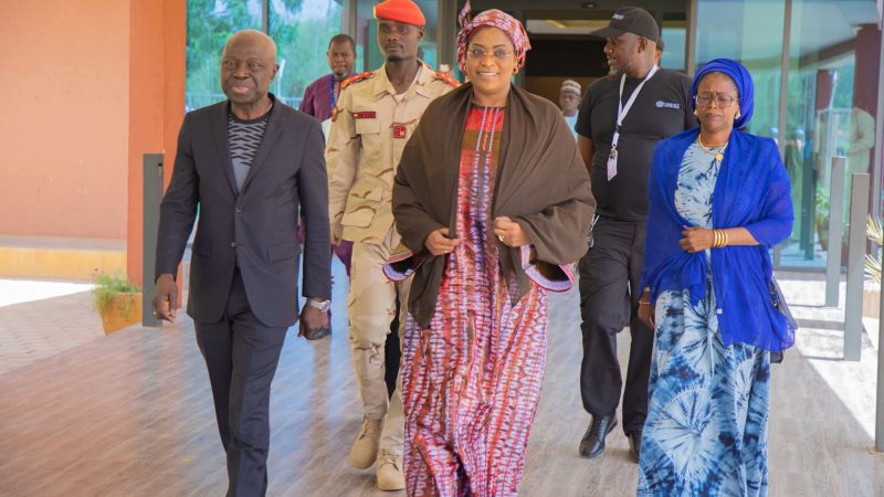 Niger – OIT : Accueil du Directeur général du BIT à Niamey par la Ministre de la Fonction Publique du travail et de l’emploi