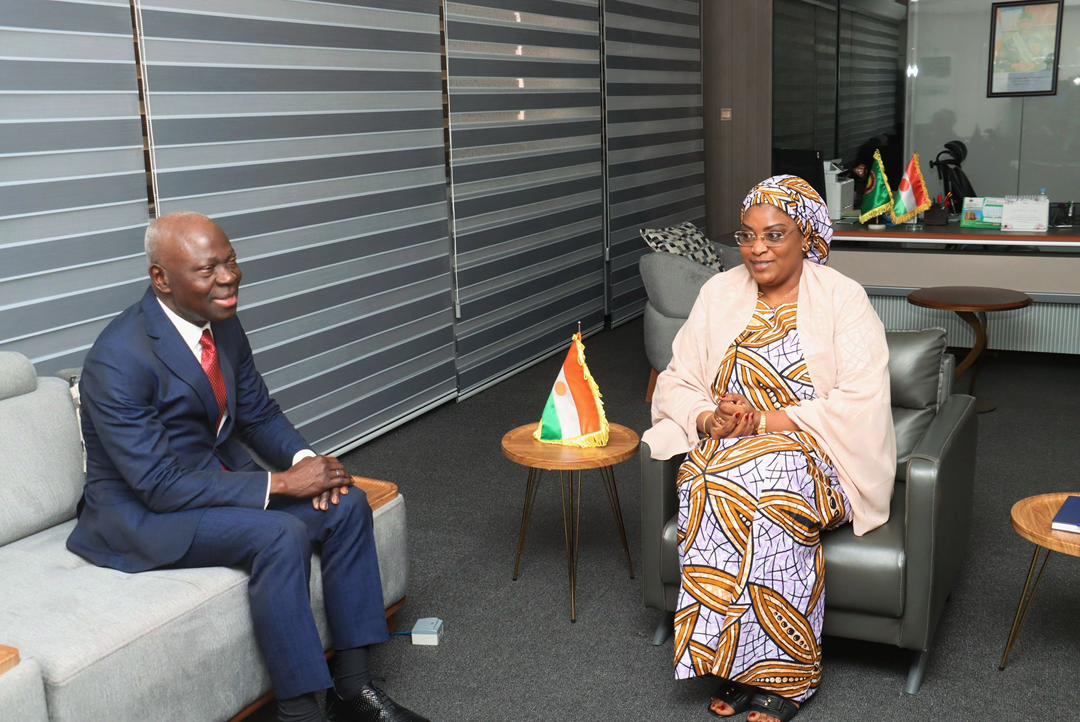 𝗡𝗶𝗴𝗲𝗿 🇳🇪 – 𝗢𝗜𝗧 𝐀𝐮𝐝𝐢𝐞𝐧𝐜𝐞 𝐝𝐞 𝐡𝐚𝐮𝐭 𝐧𝐢𝐯𝐞𝐚𝐮 𝐚𝐯𝐞𝐜 𝐥𝐞 𝐃𝐆 𝐝𝐮 𝐁𝐈𝐓 𝐚𝐮 𝐌𝐢𝐧𝐢𝐬𝐭𝐞̀𝐫𝐞 𝐝𝐞 𝐥𝐚 𝐅𝐨𝐧𝐜𝐭𝐢𝐨𝐧 𝐏𝐮𝐛𝐥𝐢𝐪𝐮𝐞, 𝐝𝐮 𝐓𝐫𝐚𝐯𝐚𝐢𝐥 𝐞𝐭 𝐝𝐞 𝐥’𝐄𝐦𝐩𝐥𝐨𝐢