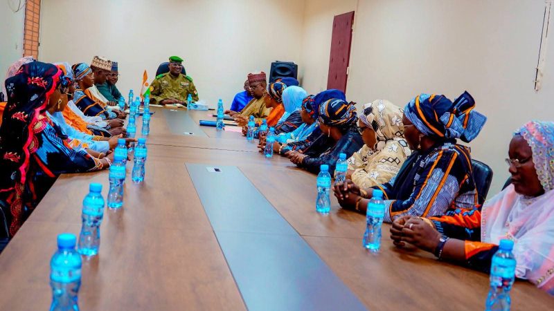 Niger : Le Général Mohamed Toumba échange avec les femmes administratives déléguées sur la gouvernance locale et le leadership féminin