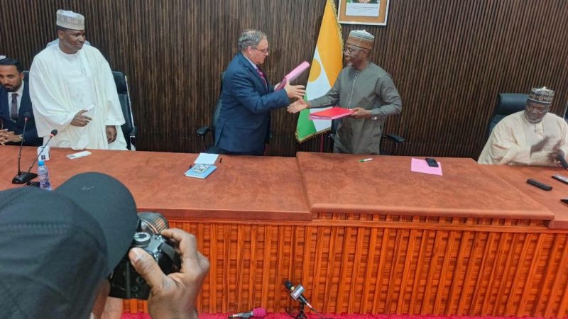 Niger : signature d’un accord pour la construction d’une raffinerie moderne à Dosso