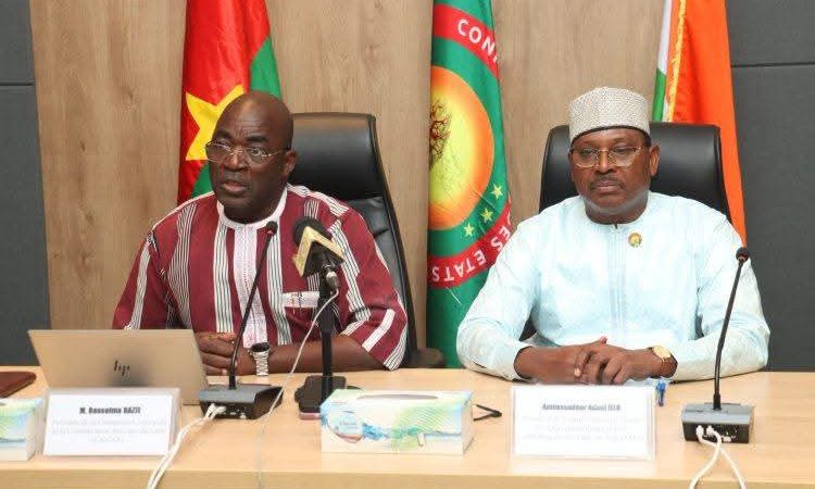 Niger /AES : les hauts fonctionnaires recommandent de renforcer la mise en œuvre de la feuille de route