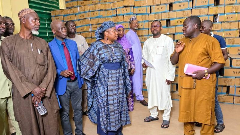 NIGER : ÉDUCATIONRentrée scolaire 2026-2027 : le Ministère de l’Éducation lance l’acheminement de plus de 2 000 tonnes de fournitures et manuels scolaires